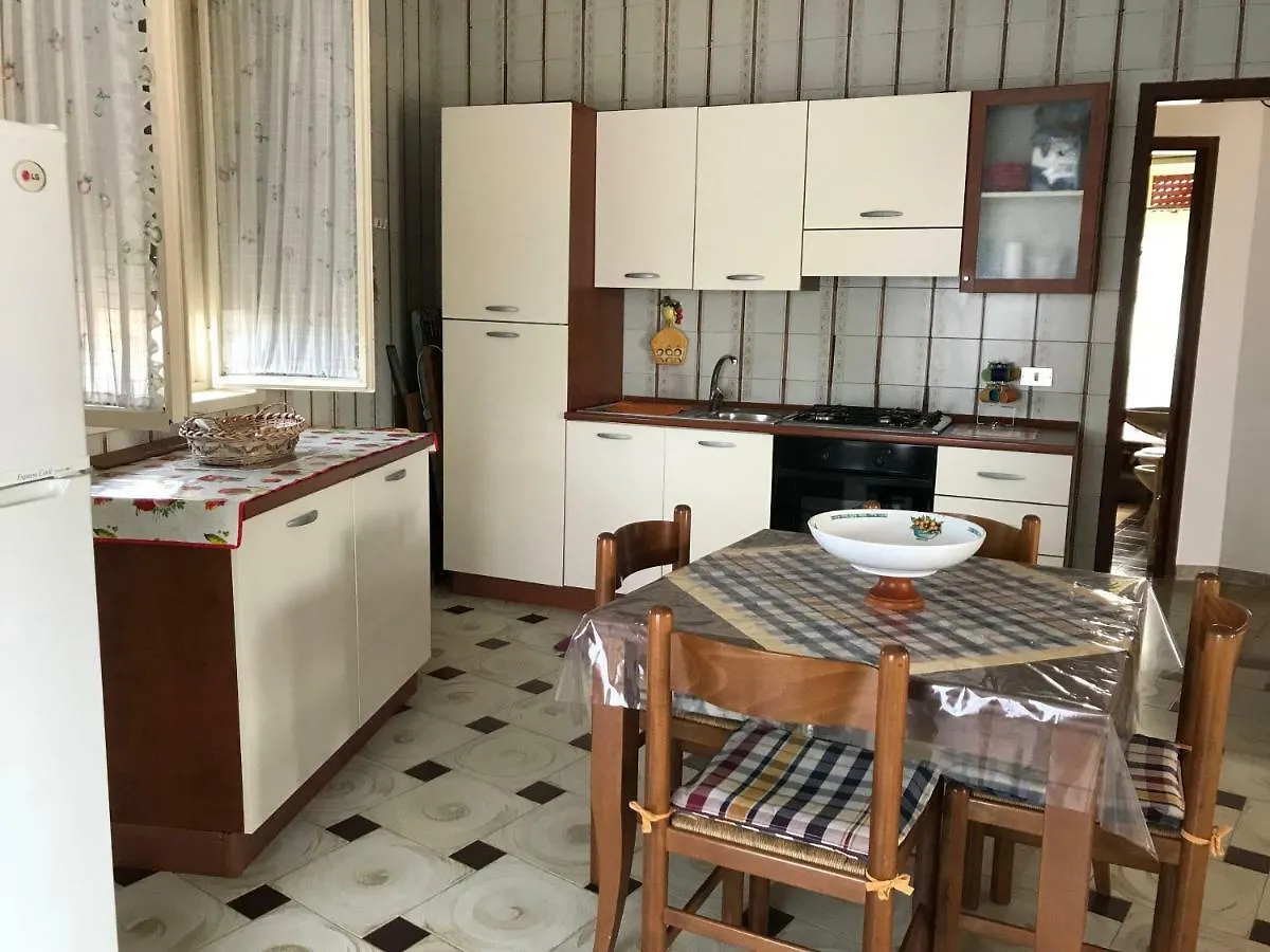 Villa Tetide - Fontane Bianche 0*,